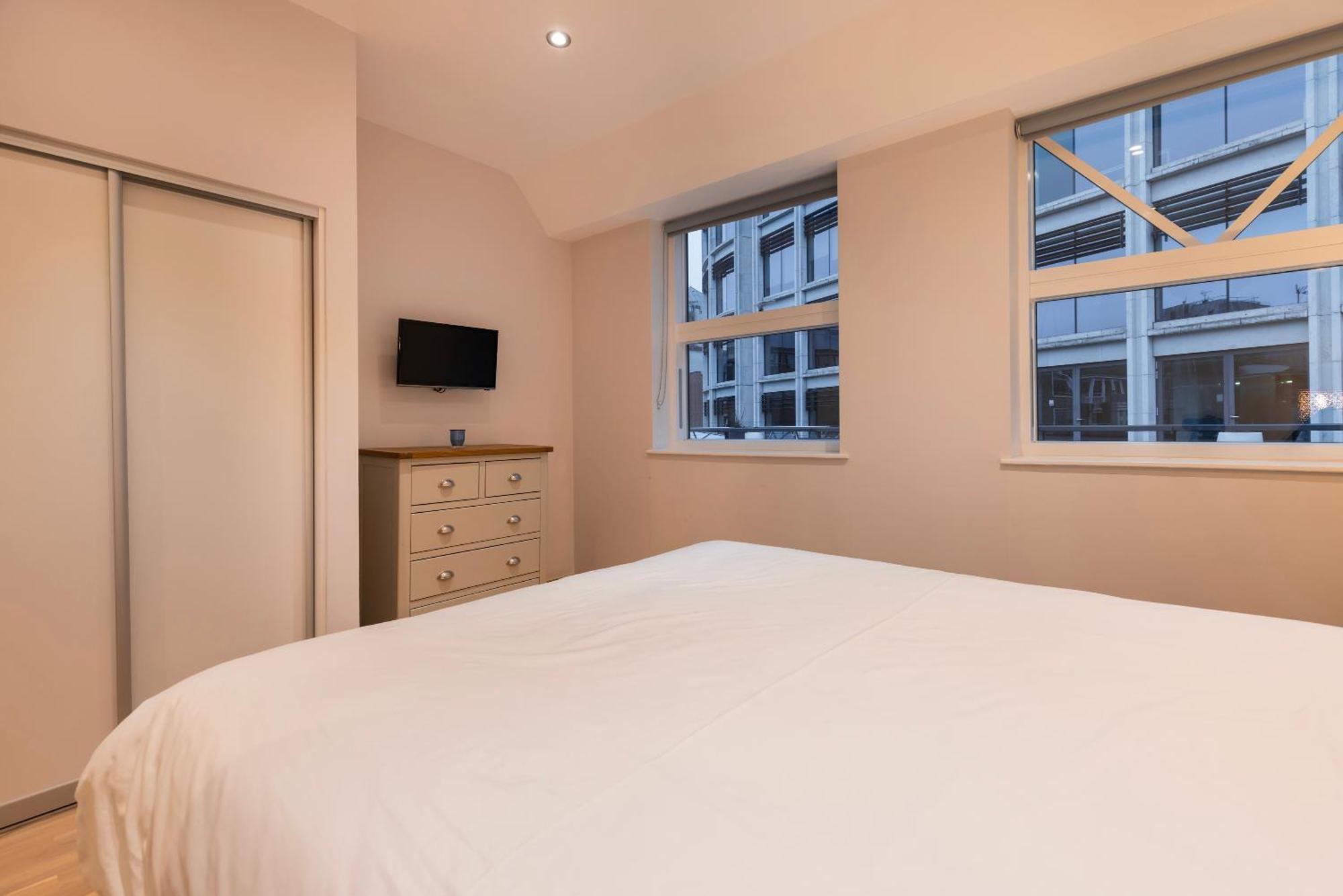 Barbican Serviced Apartments By Lovelystay 런던 객실 사진