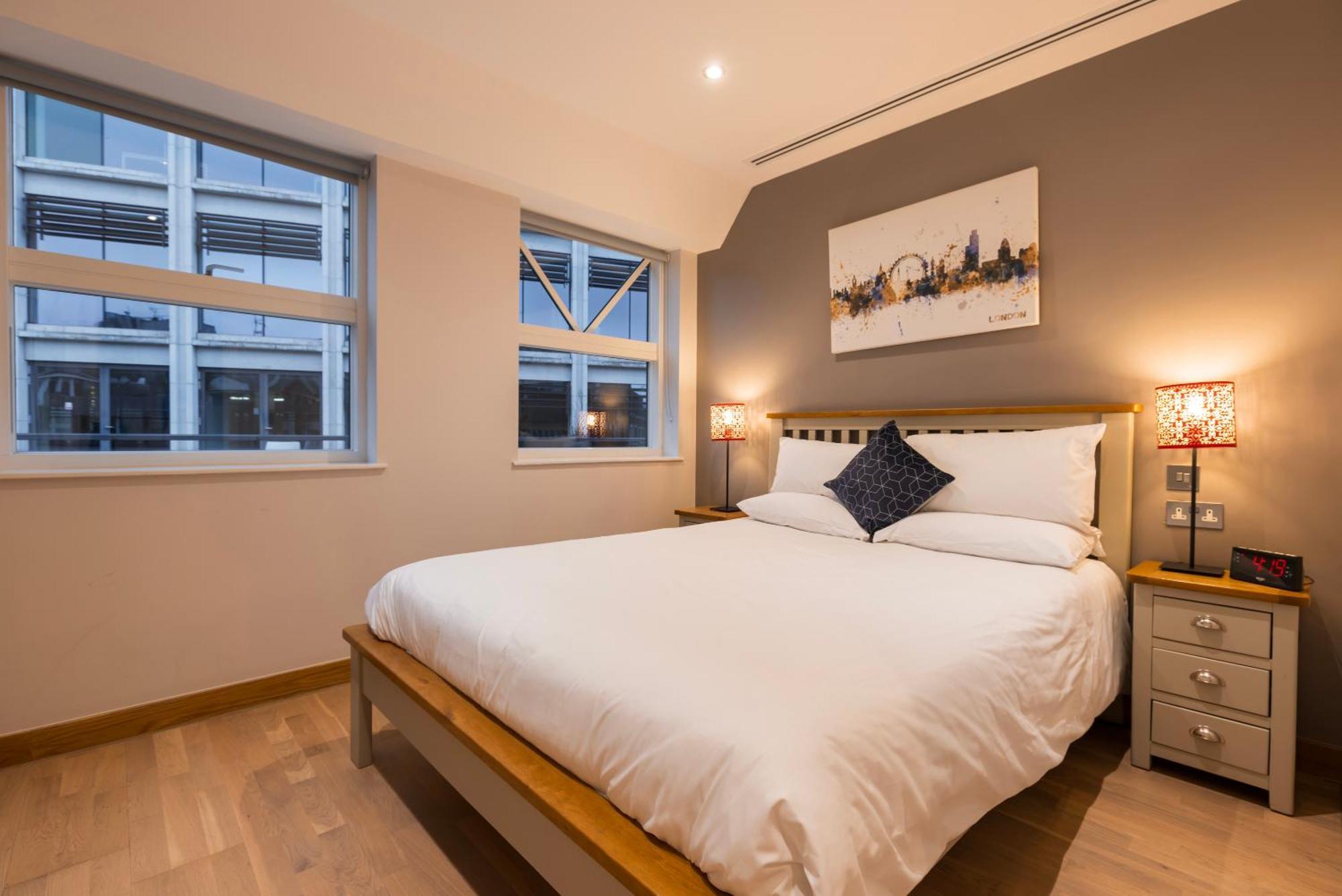Barbican Serviced Apartments By Lovelystay 런던 외부 사진