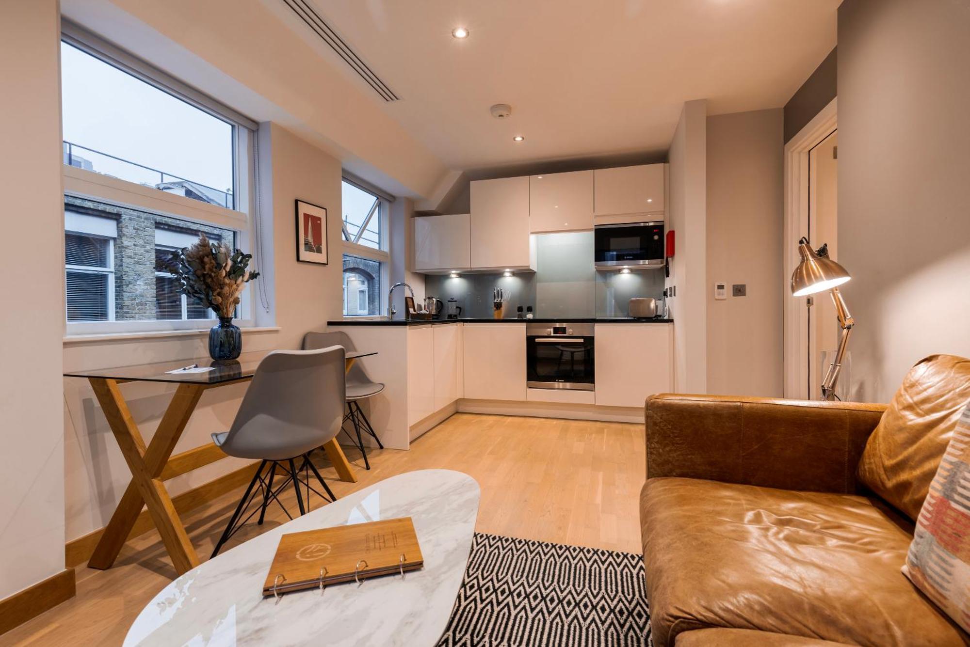 Barbican Serviced Apartments By Lovelystay 런던 외부 사진