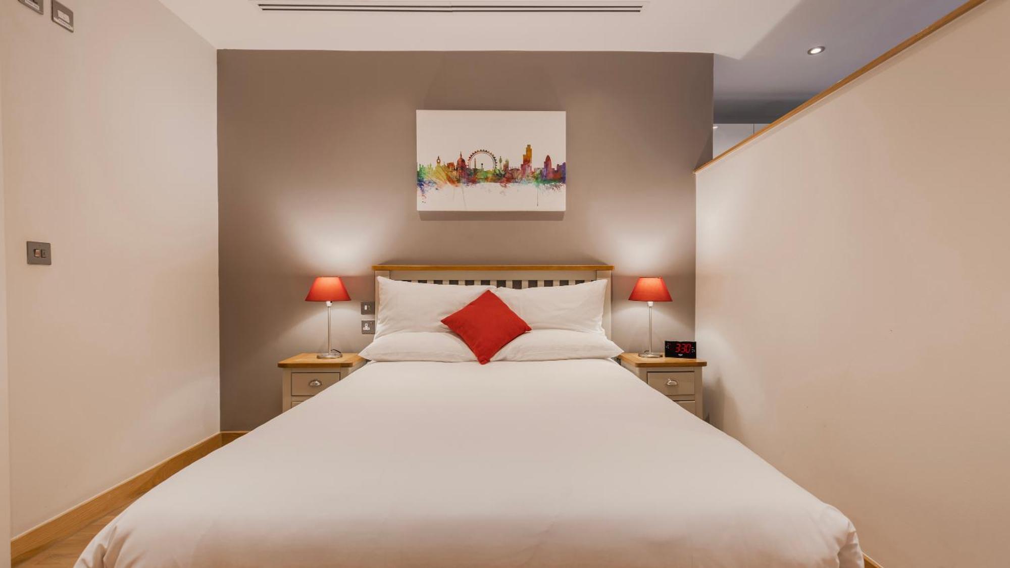 Barbican Serviced Apartments By Lovelystay 런던 외부 사진