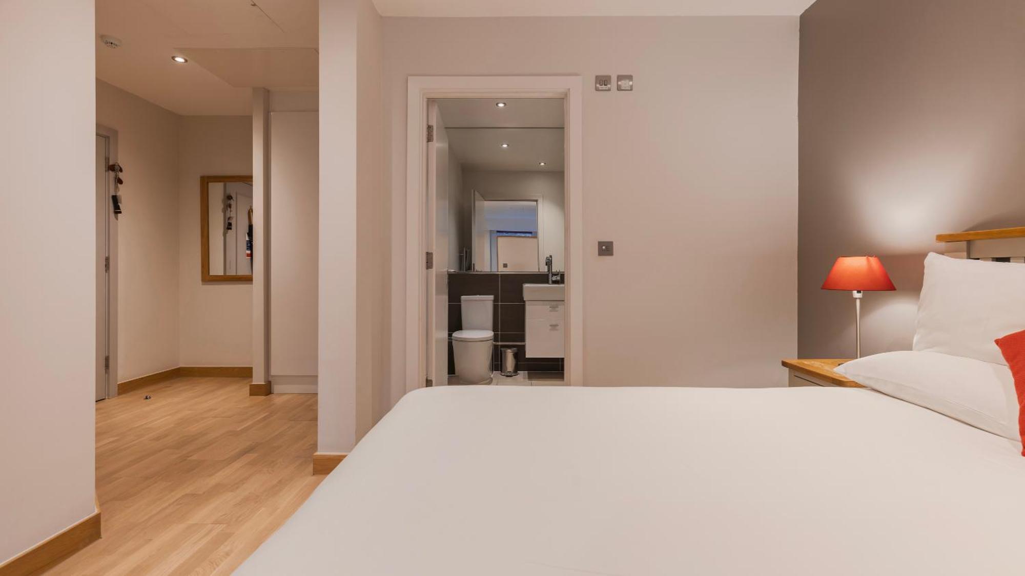 Barbican Serviced Apartments By Lovelystay 런던 객실 사진