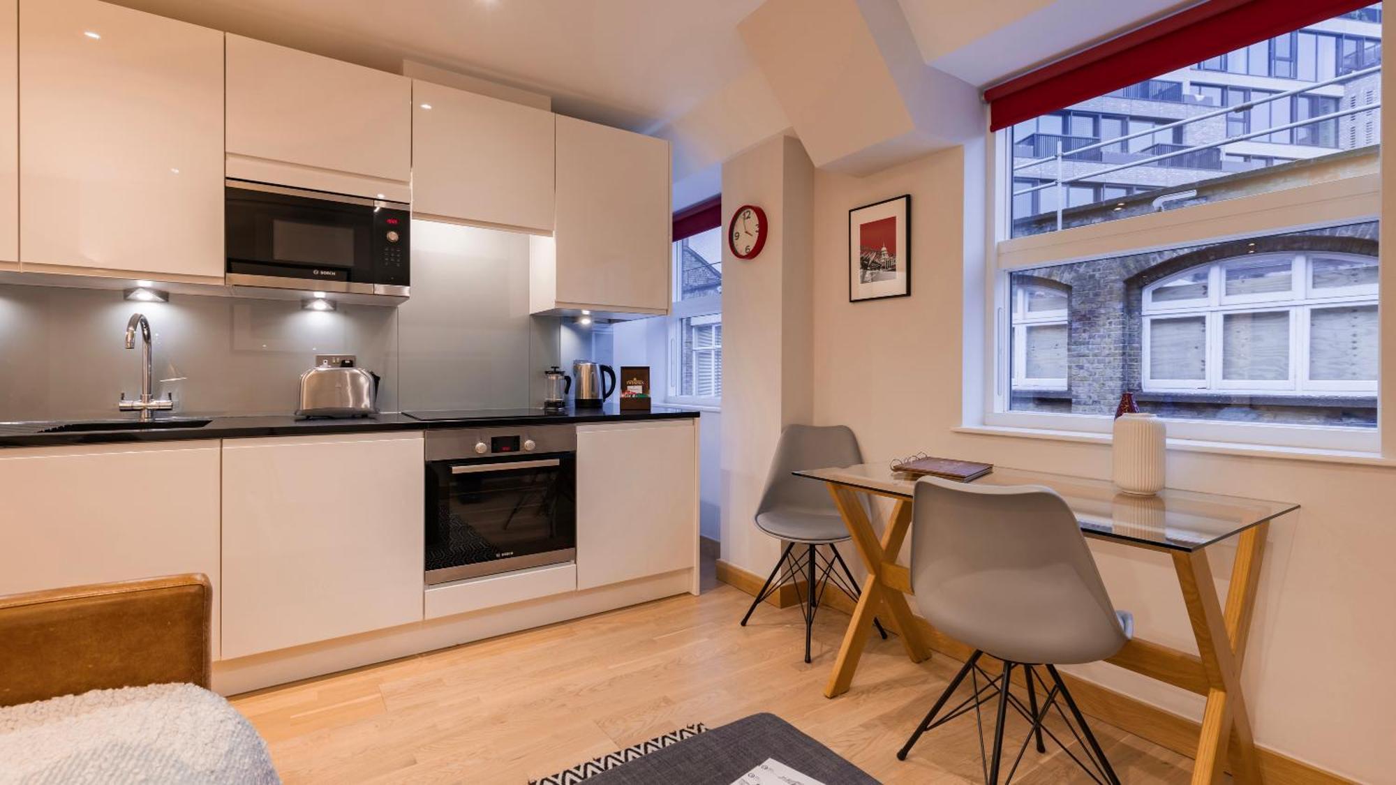 Barbican Serviced Apartments By Lovelystay 런던 외부 사진