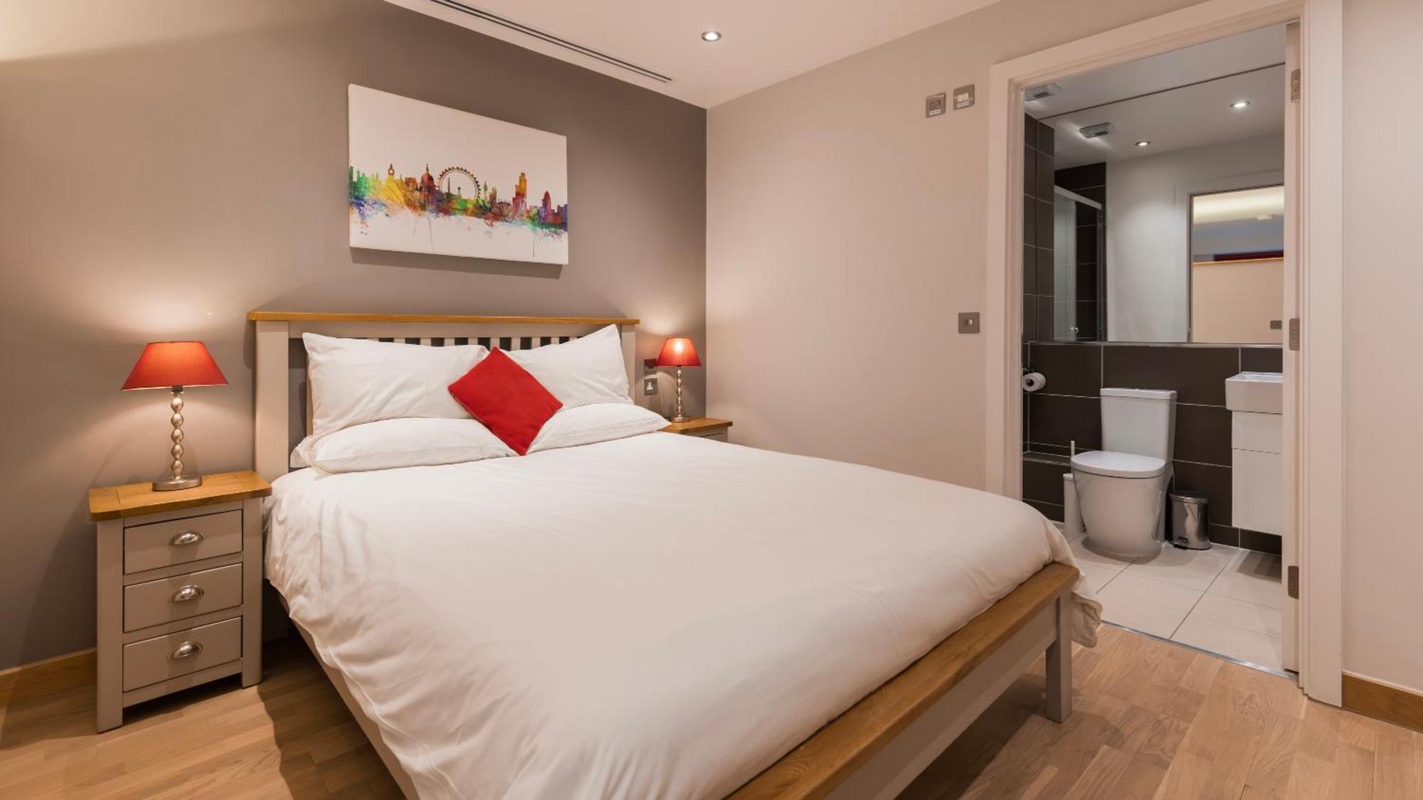 Barbican Serviced Apartments By Lovelystay 런던 외부 사진